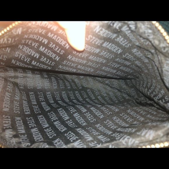 Steve Madden Faux Leather Clutch Wristlet Black Top Zip Logo Lined 9.5X7 - Picture 4 of 4